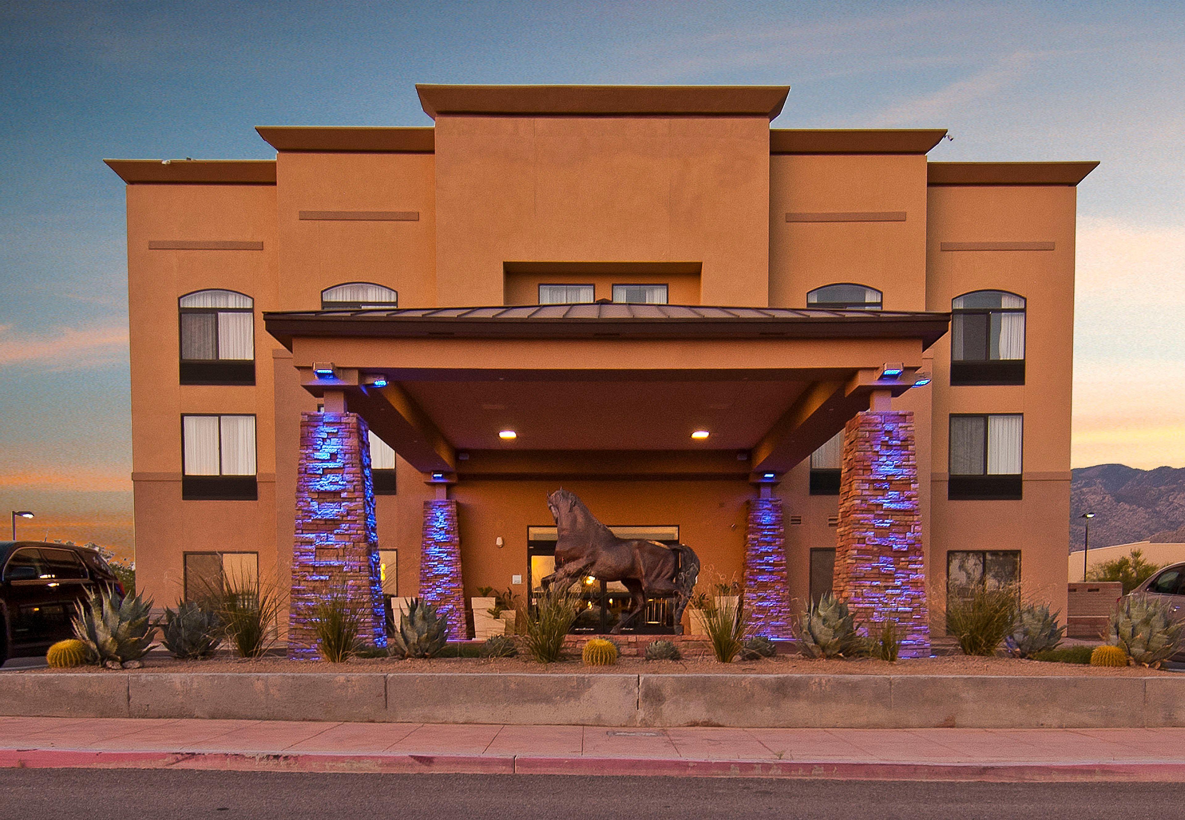 Holiday Inn Express & Suites Oro Valley-Tucson North By Ihg Exterior photo